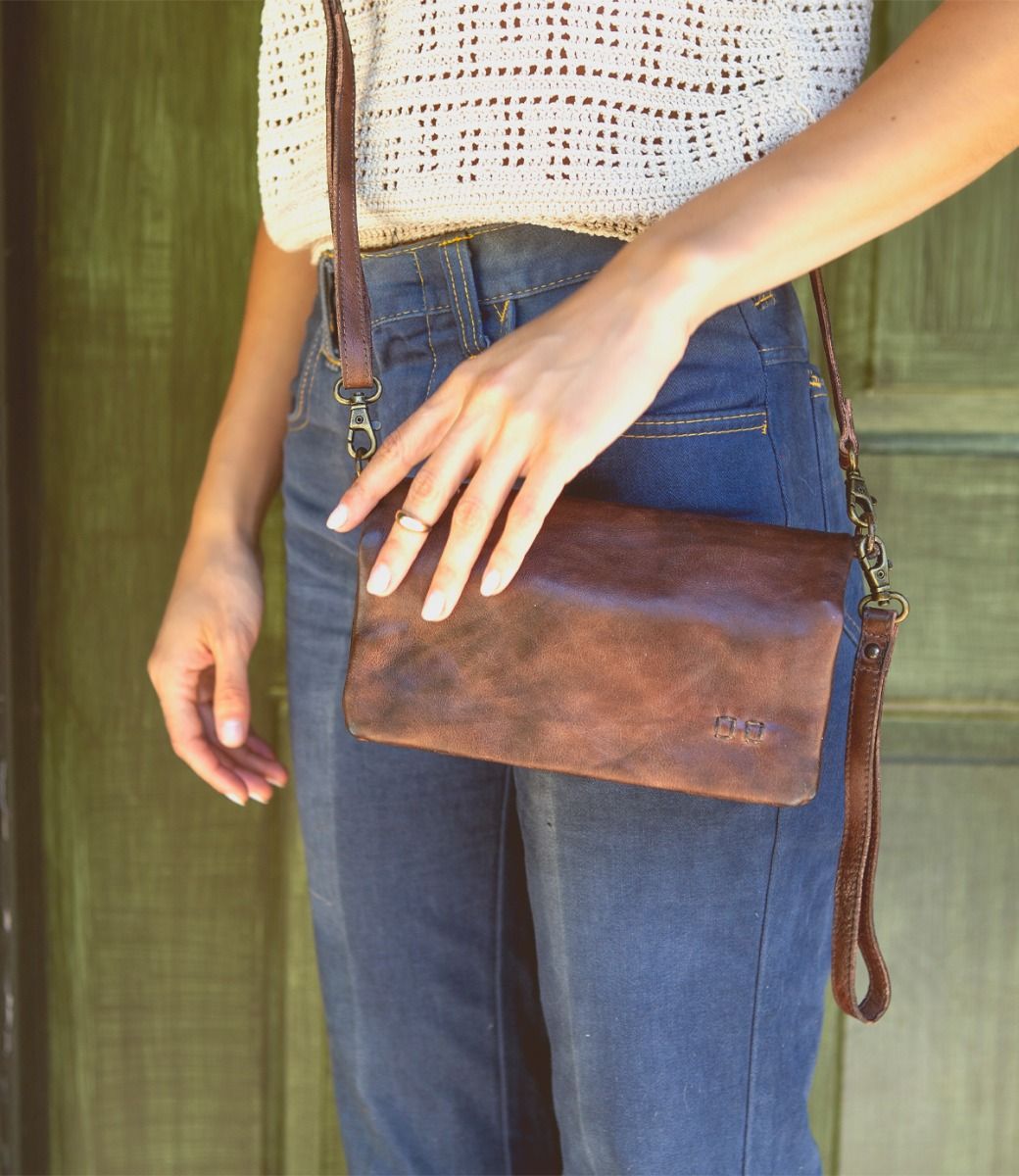 CADENCE leather bag